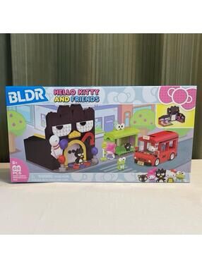 New - Hello Kitty Deluxe Playset & 1.5" Figures
